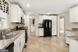 31 Meadowview Dr, New Bloomfield, PA 17068 - Photo 10