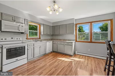 14 Rue Drive, Newport, PA 17074 - Photo 8