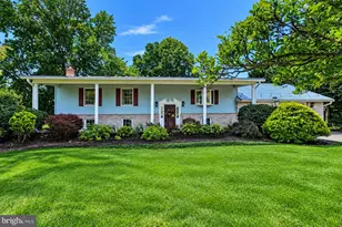 15 Donald St, Shermans Dale, PA 17090 - Photo 1