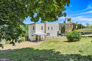 111 Fox St, Pottsville, PA 17901 - Photo 26