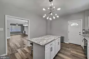 111 Fox St, Pottsville, PA 17901 - Photo 8