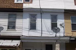 11 W Elm St, Tamaqua, PA 18252 - Photo 2