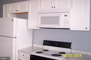 11 W Elm St, Tamaqua, PA 18252 - Photo 6