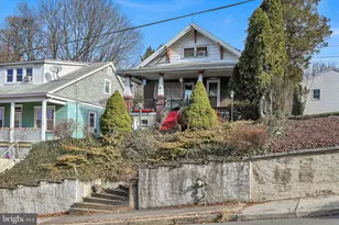 32 S Jackson St, Pottsville, PA 17901 - Photo 2