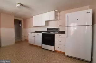 701 W Market St, Pottsville, PA 17901 - Photo 6