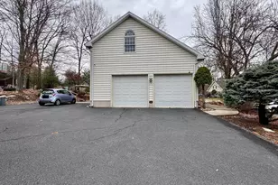 202 Norwegian Woods Dr, Pottsville, PA 17901 - Photo 32