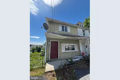 6 W Walnut Street, Middleport, PA 17953 - Photo 1