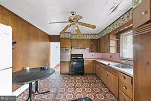 329 W Centre St, Mahanoy City, PA 17948 - Photo 8