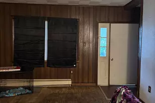 751 W Pine St, Frackville, PA 17931 - Photo 2