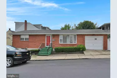 22 W Cherry Street, Shenandoah, PA 17976 - Photo 2