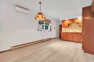 22 W Cherry St, Shenandoah, PA 17976 - Photo 8