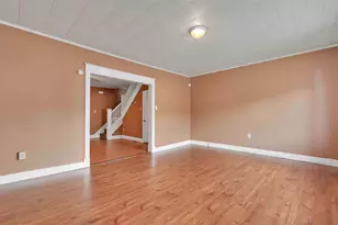 241 Peacock St, Pottsville, PA 17901 - Photo 4