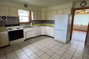 513 E Chestnut St, Hegins, PA 17938 - Photo 16