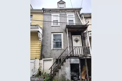 412 W New York Street, Shenandoah, PA 17976 - Photo 1