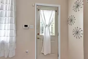 125 W Washington St, Shenandoah, PA 17976 - Photo 8