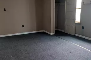 212 W Market St, Pottsville, PA 17901 - Photo 10