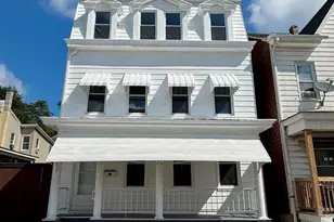 1423 Market St, Ashland, PA 17921 - Photo 2