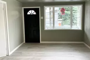 505 Peacock St, Pottsville, PA 17901 - Photo 4