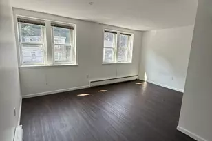 132 E Main St, Girardville, PA 17935 - Photo 4