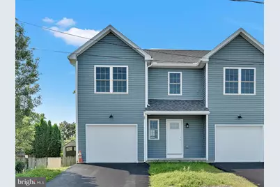 220 W High Street, Frackville, PA 17931 - Photo 1