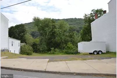455-461 Mauch Chunk Street, Pottsville, PA 17901 - Photo 1