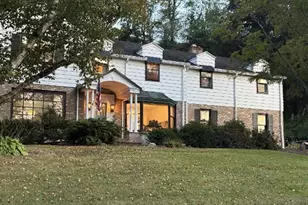 1621 Howard Ave, Pottsville, PA 17901 - Photo 10