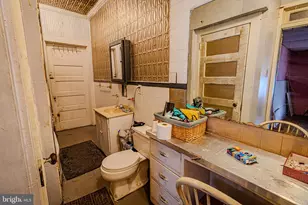 20 Sunbury St, Minersville, PA 17954 - Photo 24