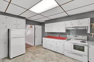 321 Cherry St, Minersville, PA 17954 - Photo 10