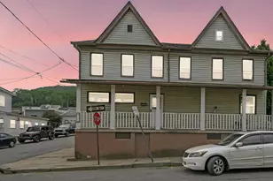 300 Penn St, Tamaqua, PA 18252 - Photo 2