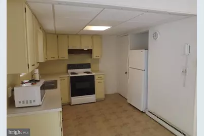 211 E Bacon Street, Pottsville, PA 17901 - Photo 12