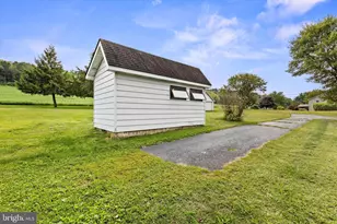 1114 Deturksville Rd, Pine Grove, PA 17963 - Photo 46
