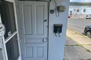 256 5th St, Coaldale, PA 18218 - Photo 4