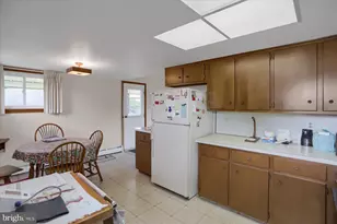 616 W Maple St, Valley View, PA 17983 - Photo 14