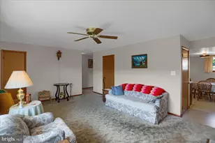 616 W Maple St, Valley View, PA 17983 - Photo 12