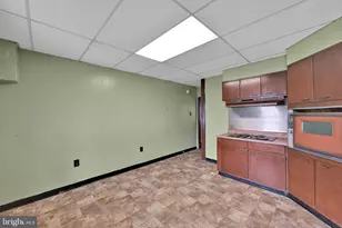 135 S 2nd St, Frackville, PA 17931 - Photo 14