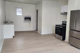 101 S 2nd St, Saint Clair, PA 17970 - Photo 12