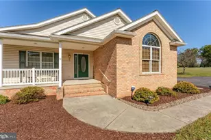 51 S Red Oak Terrace, New Ringgold, PA 17960 - Photo 4