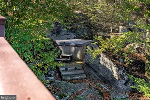 29 Blackhawk Blvd, Hazleton, PA 18202 - Photo 16