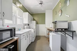 728 E Broad St, Tamaqua, PA 18252 - Photo 10