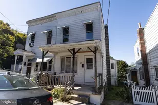 21 Park St, Pottsville, PA 17901 - Photo 1