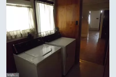 233 S South Street, Minersville, PA 17954 - Photo 16