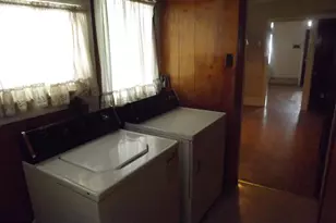 233 S South St, Minersville, PA 17954 - Photo 16