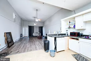 621 W Market St, Pottsville, PA 17901 - Photo 14