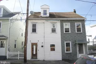 141 Carbon St, Minersville, PA 17954 - Photo 2