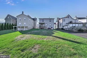 600 E Main St, Hegins, PA 17938 - Photo 4