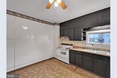 219 S 3rd Street, Saint Clair, PA 17970 - Photo 14