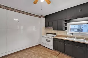 219 S 3rd St, Saint Clair, PA 17970 - Photo 14