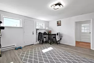 142 S Middle St, Frackville, PA 17931 - Photo 8