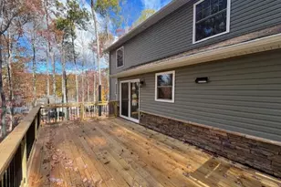 5 Tioga Dr, Hazleton, PA 18202 - Photo 2