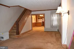 1344 W Norwegian St, Pottsville, PA 17901 - Photo 4